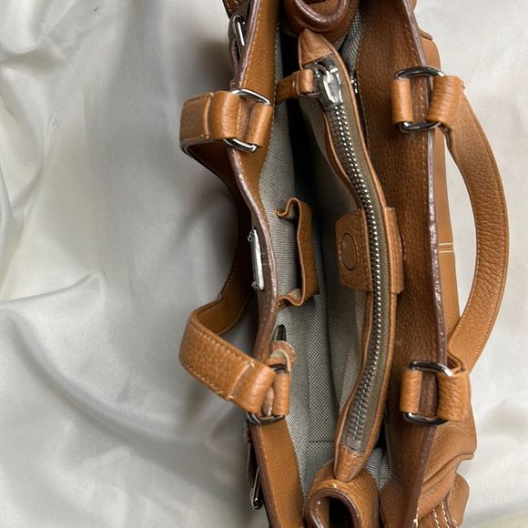 Dooney and Bourke leather satchel - Picture 3 of 7